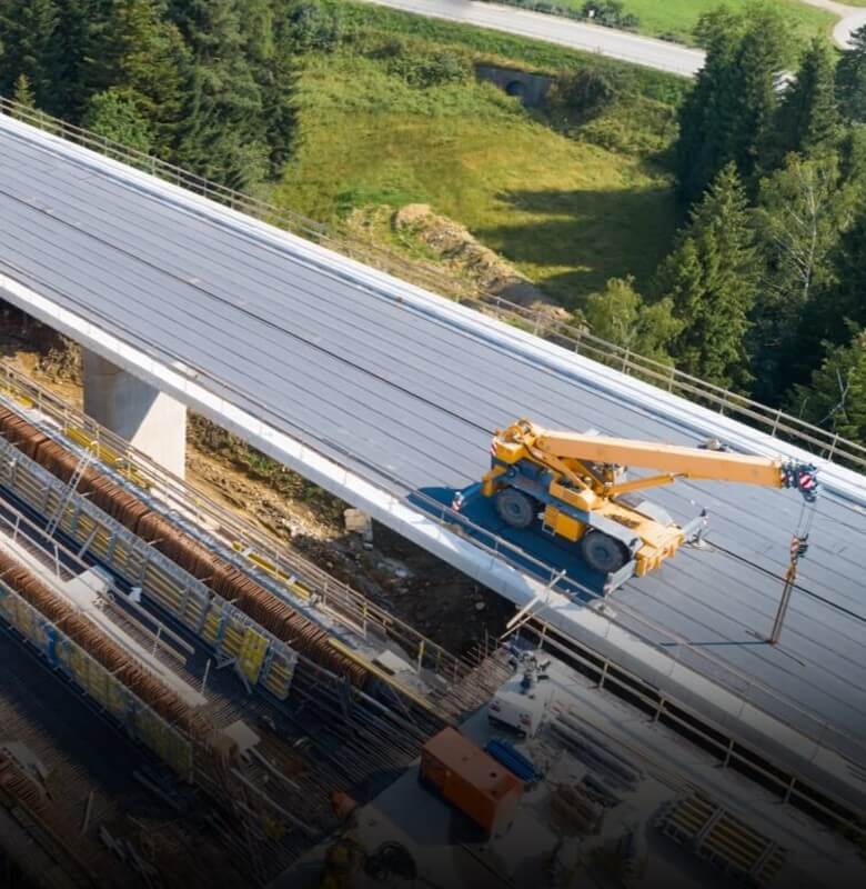 Brückenbaustelle bei der Infrastrukturinspektion